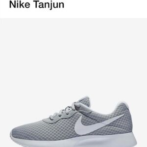 Nike tajun size 7